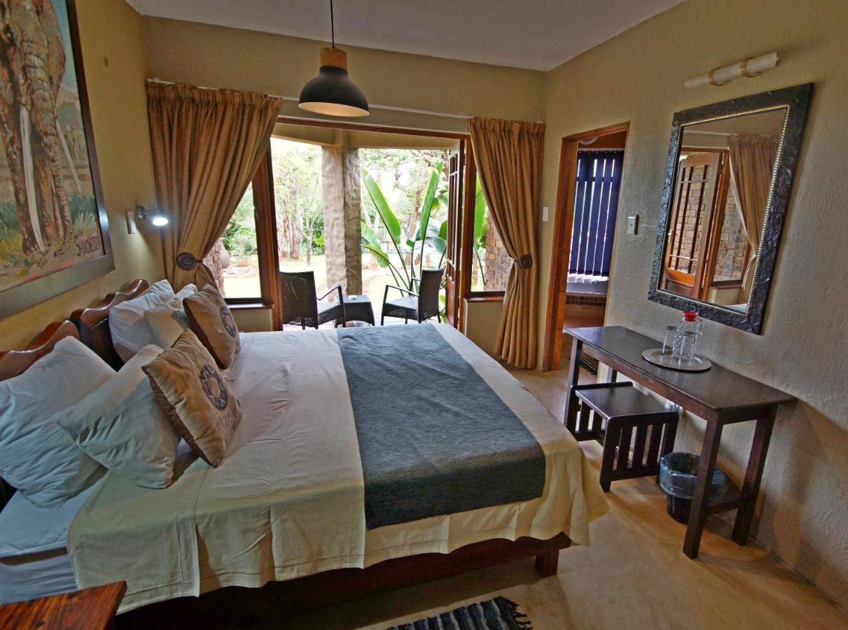 Crocodile Kruger Safari Lodge Marloth Park Ngoại thất bức ảnh