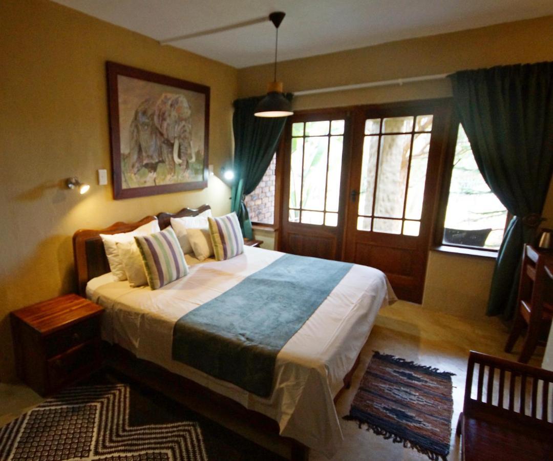 Crocodile Kruger Safari Lodge Marloth Park Ngoại thất bức ảnh